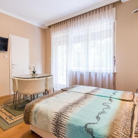 Lara Apartments Шиофок Экстерьер фото