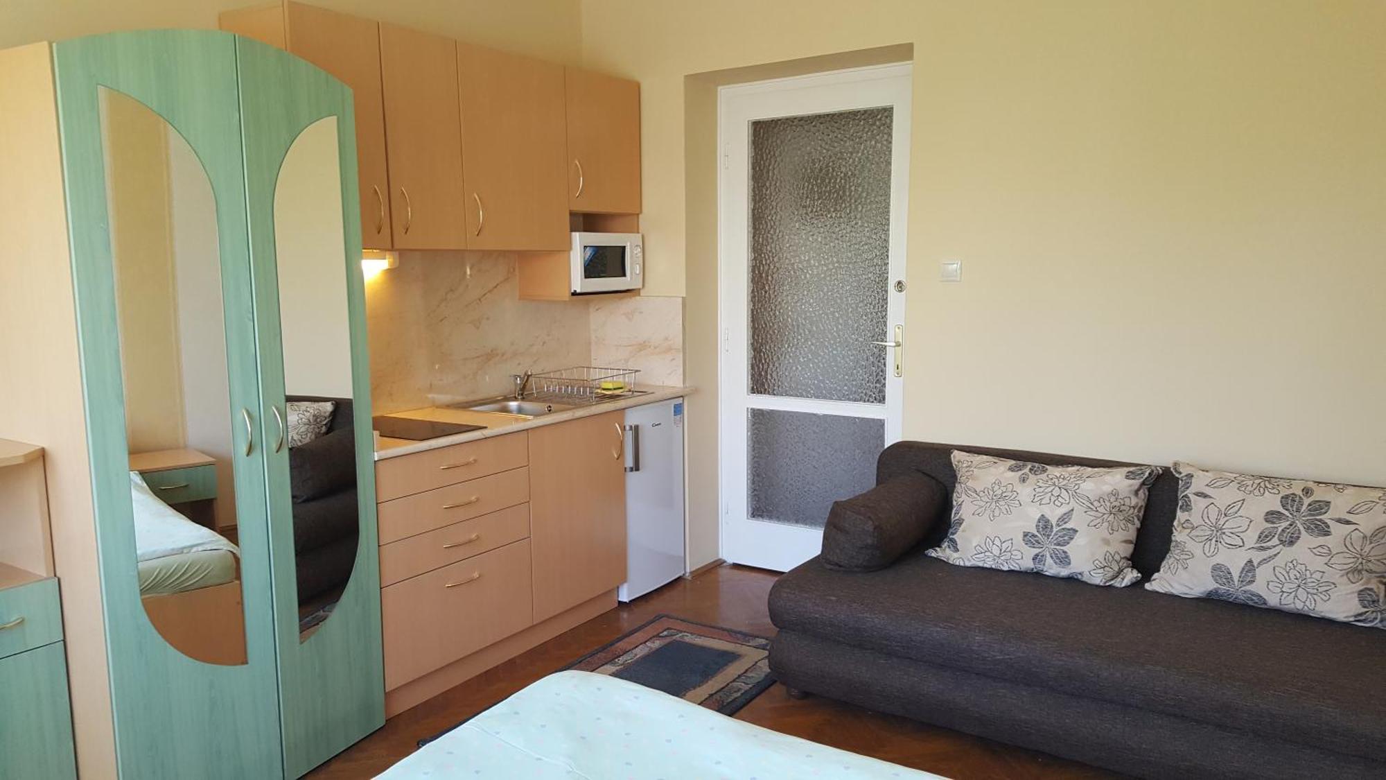 Lara Apartments Шиофок Экстерьер фото