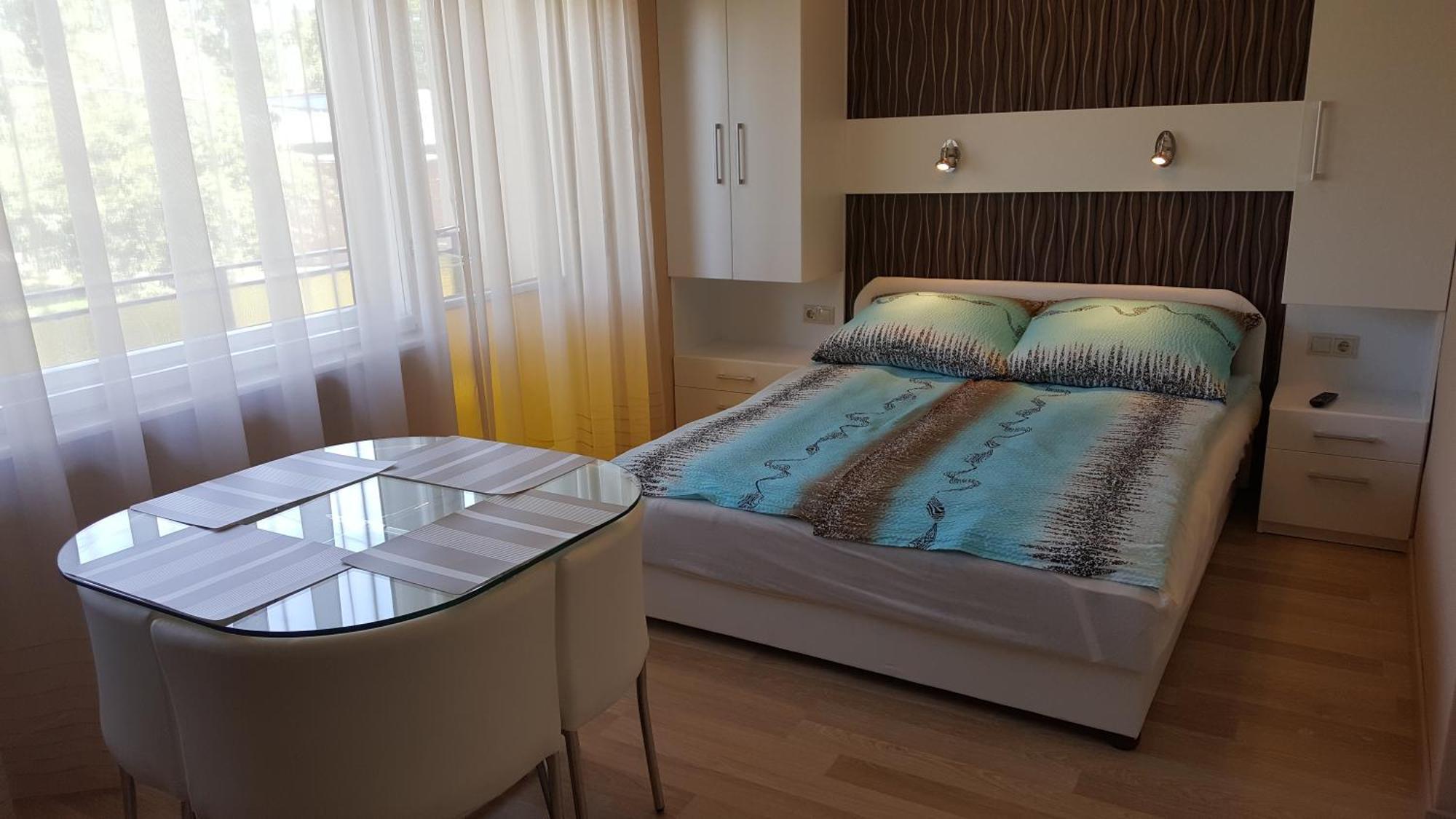 Lara Apartments Шиофок Экстерьер фото