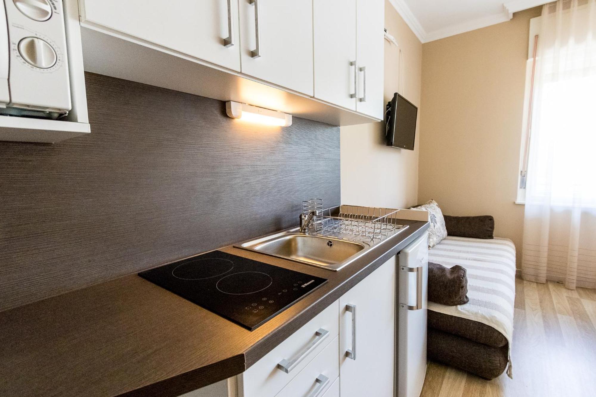 Lara Apartments Шиофок Экстерьер фото