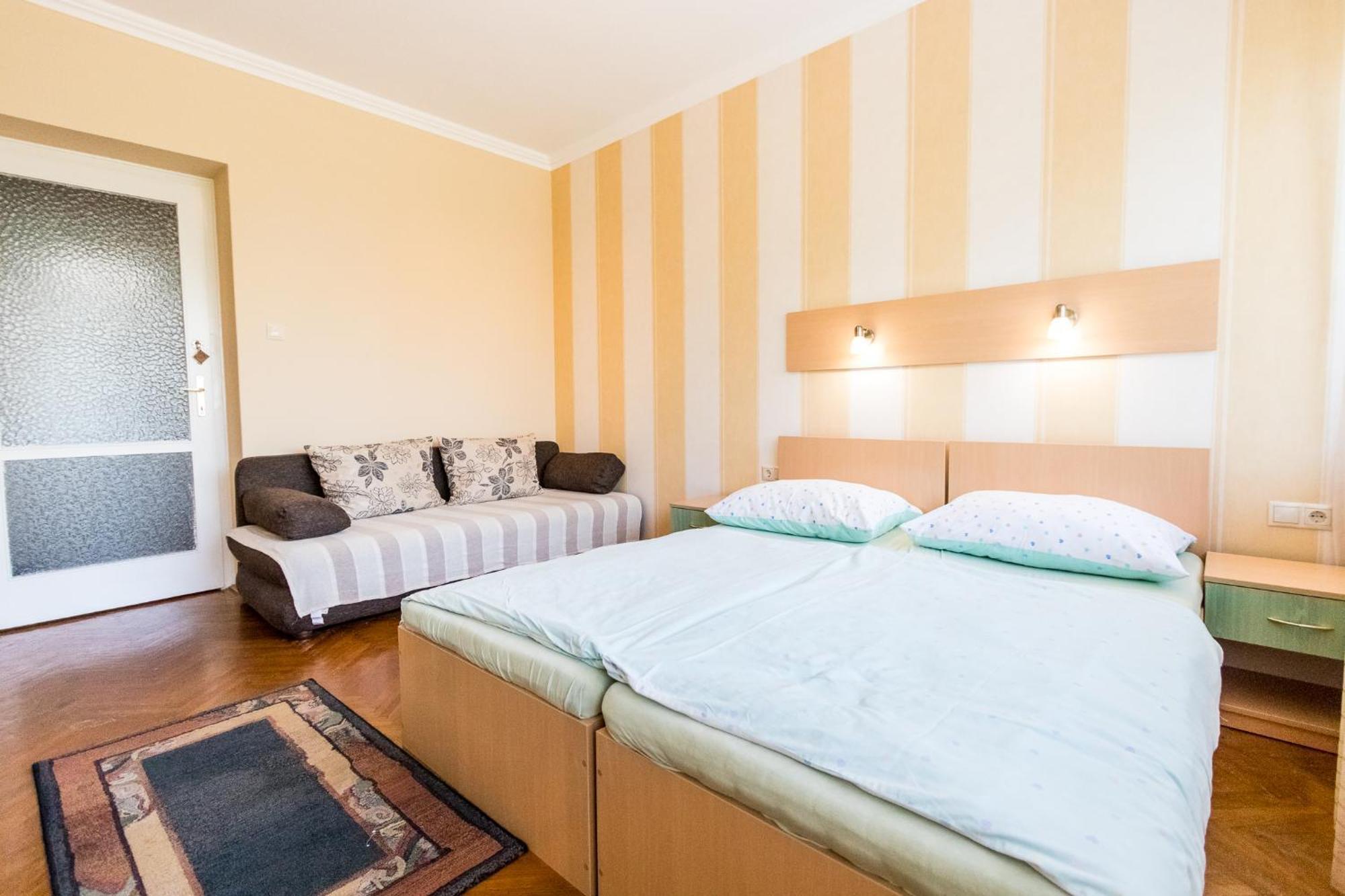 Lara Apartments Шиофок Экстерьер фото